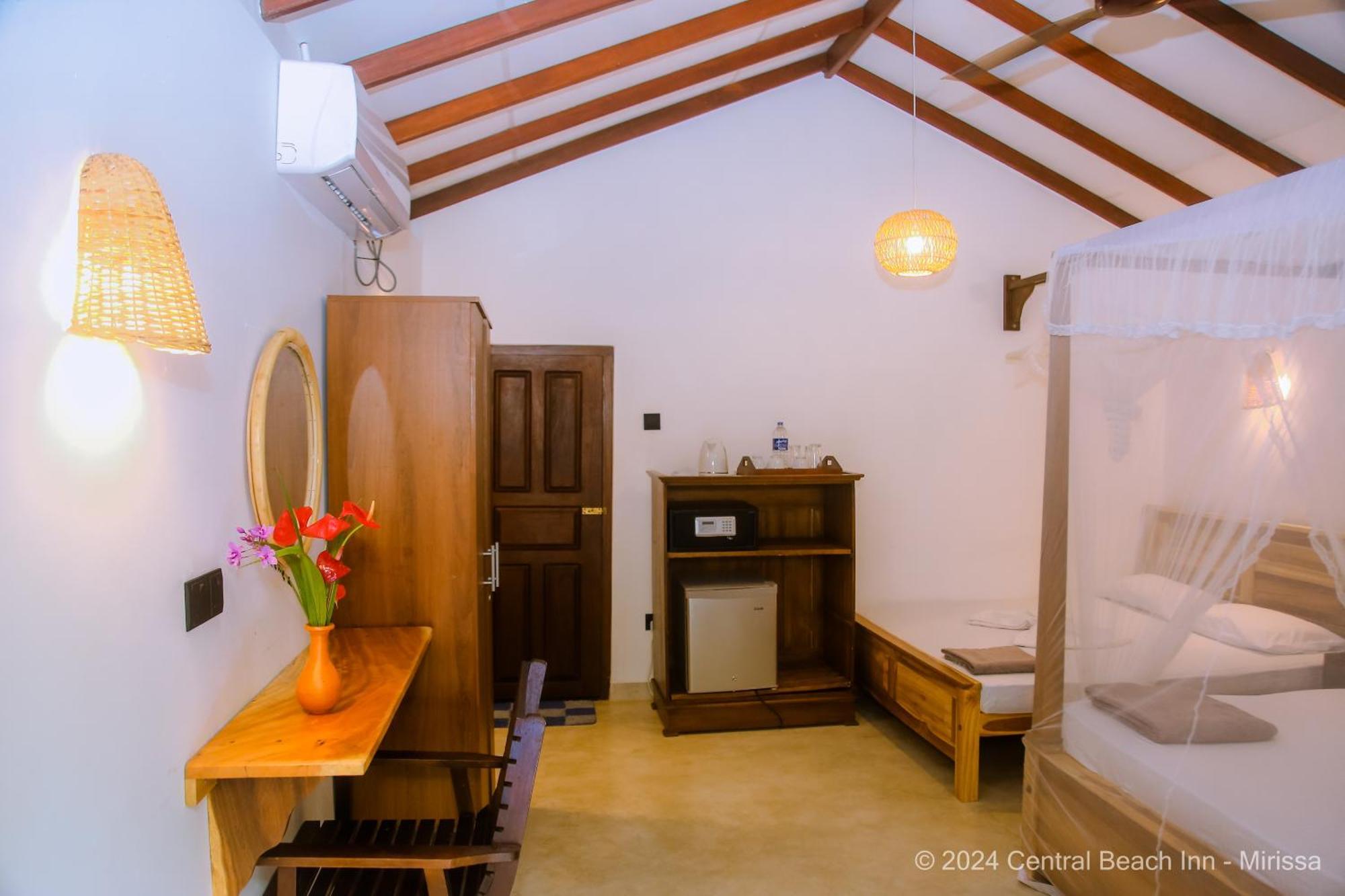Central Beach Inn Mirissa Zewnętrze zdjęcie